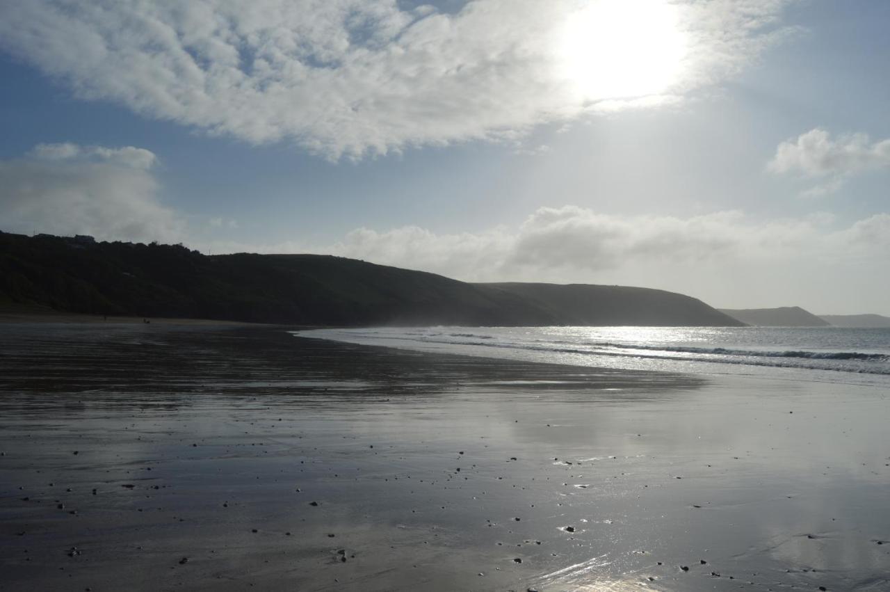 Galwad Y Mor A Coastal Escape In Pembrokeshire'S National Parks Villa Lamphey Bagian luar foto